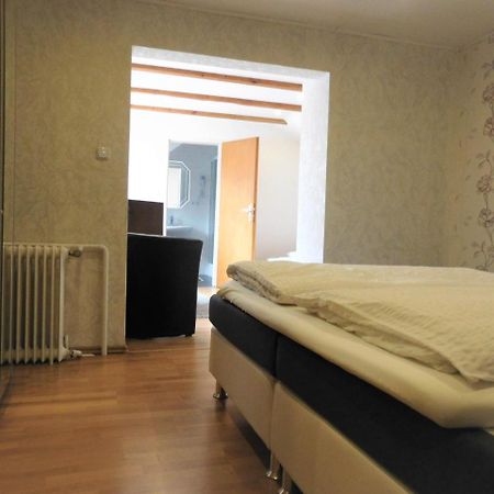 באד גרונד Hotel Pension Am Kurmittelhaus מראה חיצוני תמונה