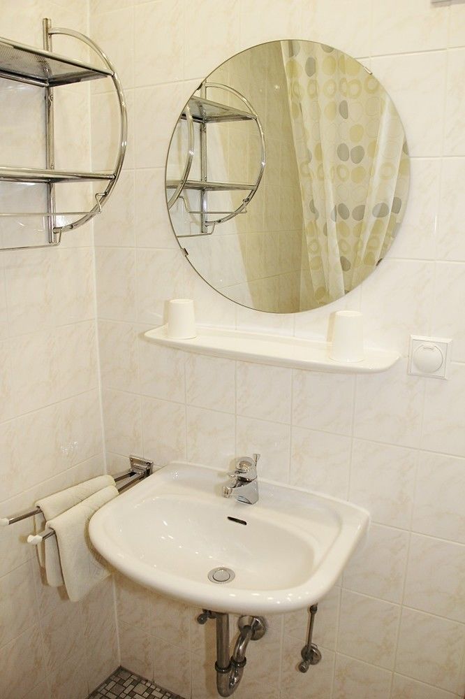 באד גרונד Hotel Pension Am Kurmittelhaus מראה חיצוני תמונה