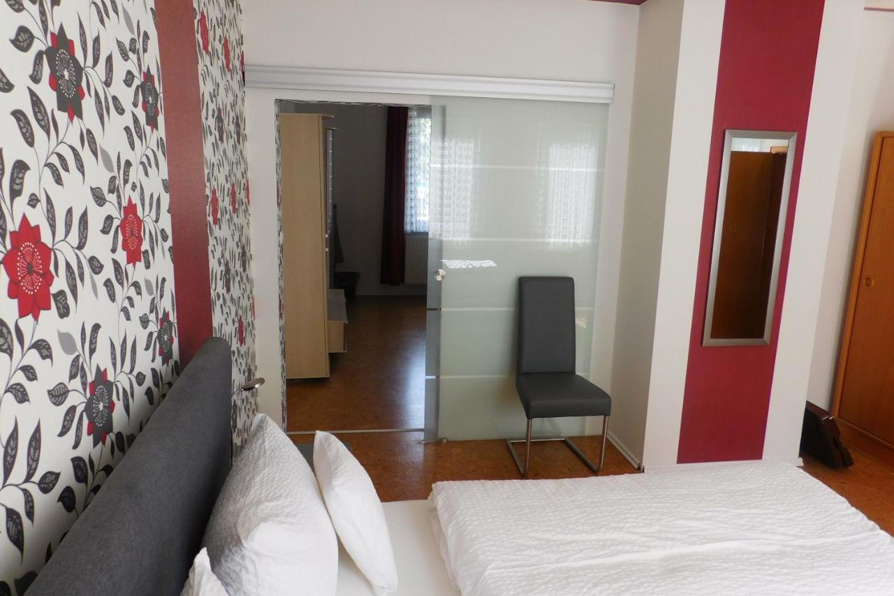 באד גרונד Hotel Pension Am Kurmittelhaus מראה חיצוני תמונה
