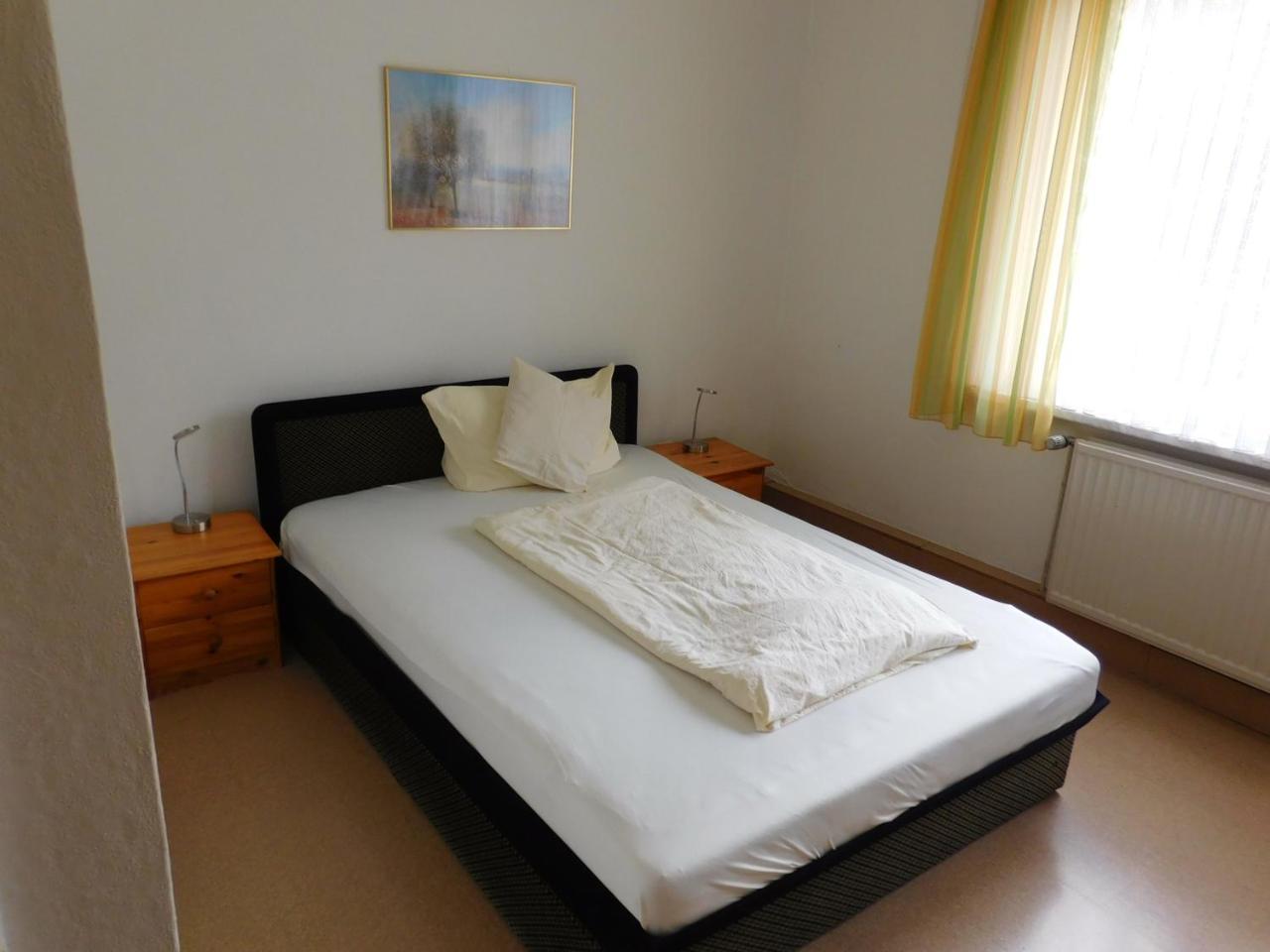 באד גרונד Hotel Pension Am Kurmittelhaus מראה חיצוני תמונה