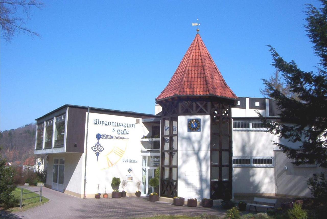 באד גרונד Hotel Pension Am Kurmittelhaus מראה חיצוני תמונה